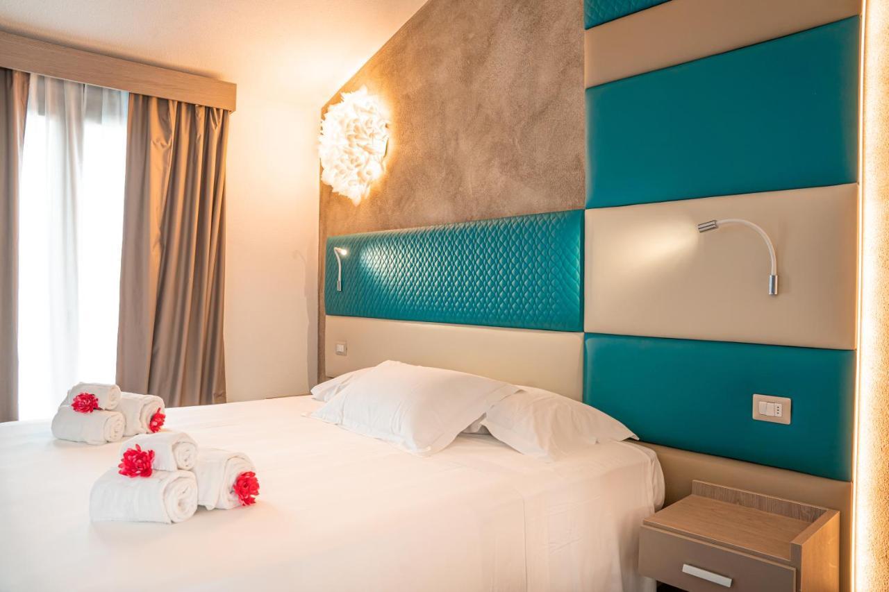 Aqua Sardinia Boutique Hotel Budoni Buitenkant foto